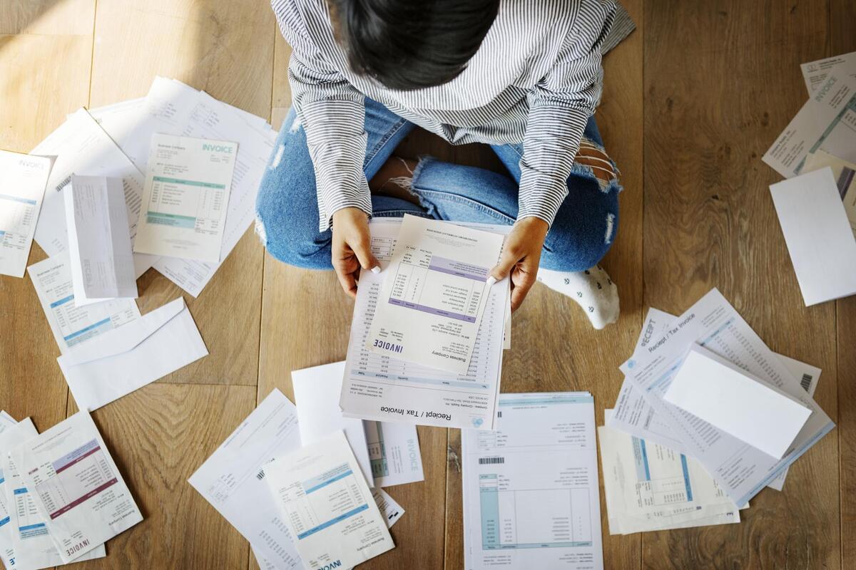 Hora de colocar as contas na mesa e analisar as opções de crédito
