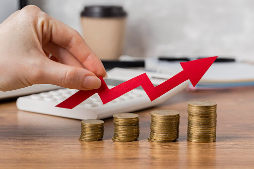 Comparativo de Taxas de Juros para Pessoa Física e Pessoa Jurídica